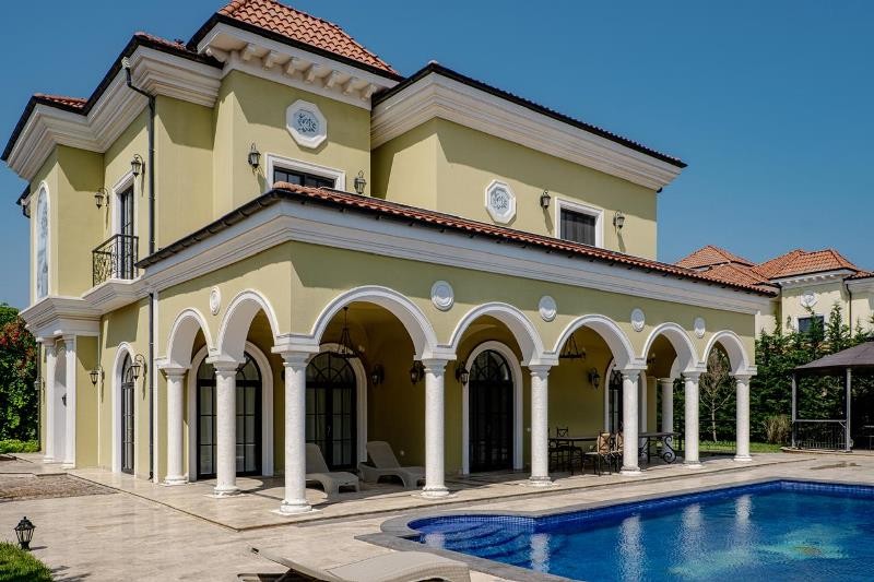 “Villa Siena” is a gated, exclusive residential community.